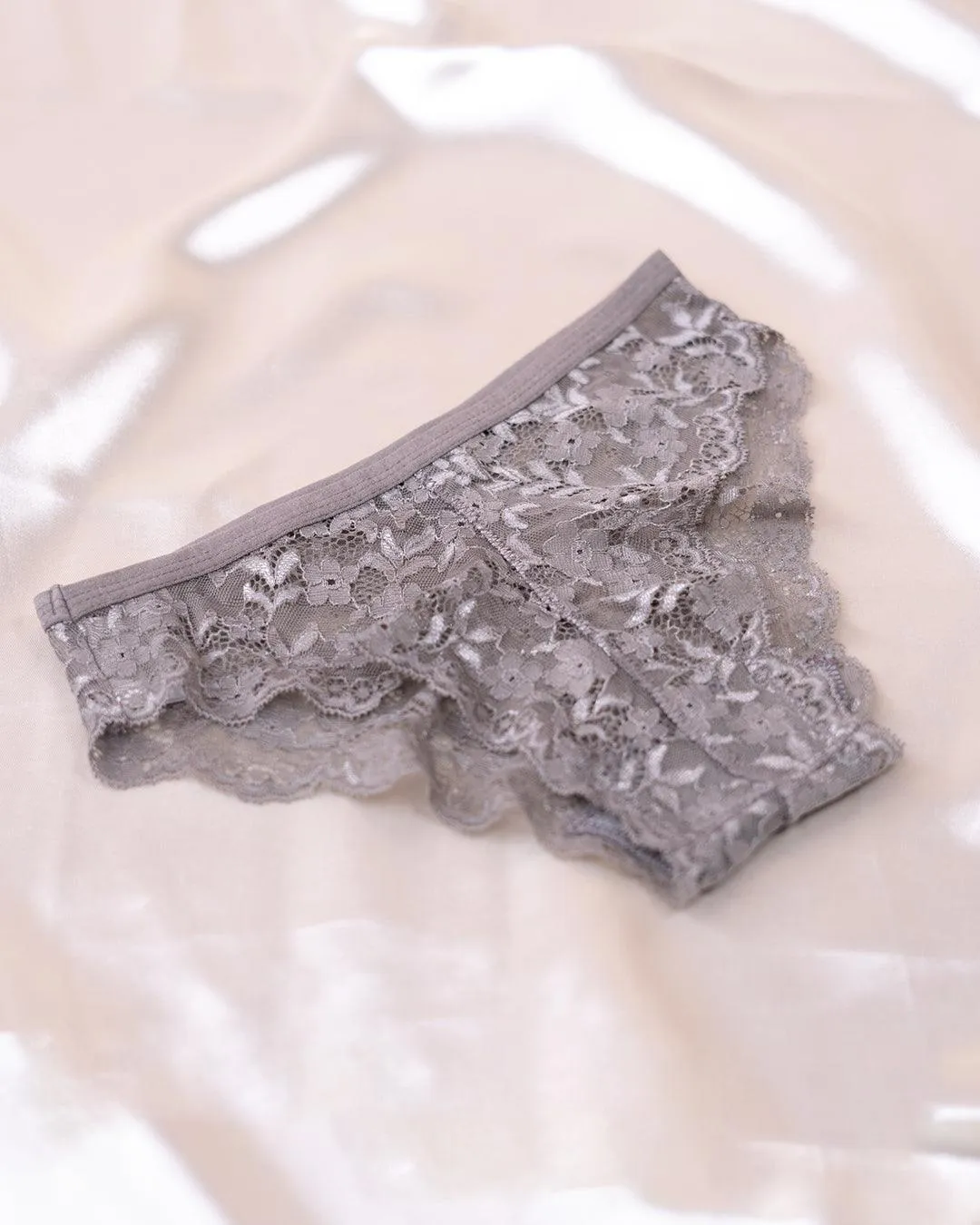 Set Of 3 : Seamless Multicolor Net Panties