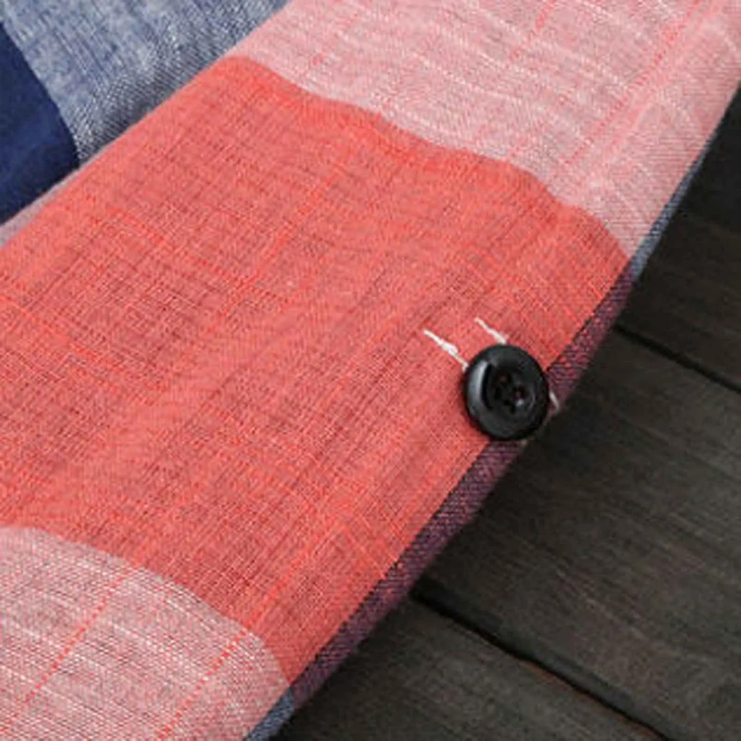 Womens Oversized Button Down Plaid Shacket Shirt with Pockets Roll Up Long Sleeve Casual Boyfriend Tunic Blouse Top